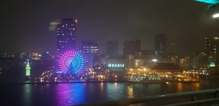 KOBEMERIKENPARKORIENTALHOTEL、客室ベランダ夜景