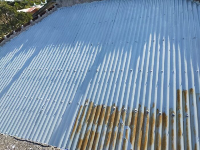 サビたトタン屋根ペンキ塗り雨漏り対策